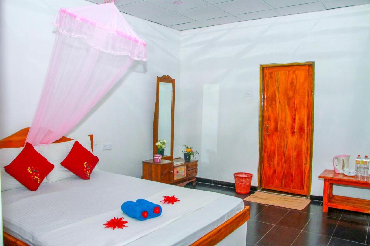Sun Flower Homestay Sigiriya Dış mekan fotoğraf