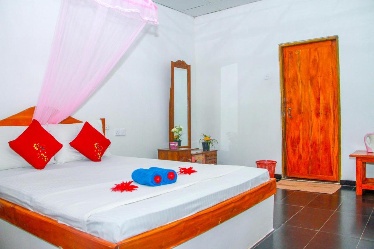 Sun Flower Homestay Sigiriya Dış mekan fotoğraf